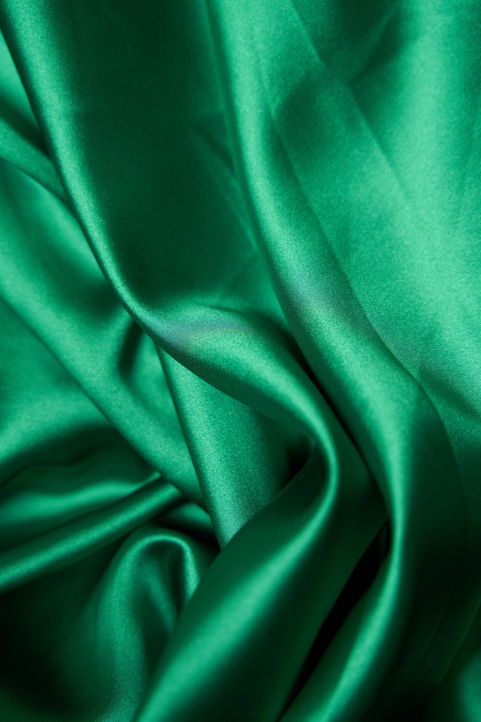 Kelly Green Fabric, Fabric by the Yard, Luxury Satin Fabric, Kelly Green Silk Fabric, Stretch Shiny Fabric, Fabric for Dress